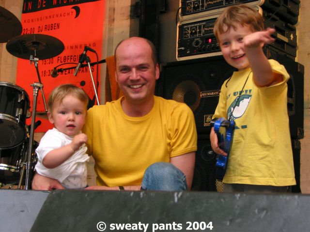 Sweaty Pants - Jaco, Daan en Theun ... ready for action! Daan Zeydner,Jaco,Theun,kinderen,fans